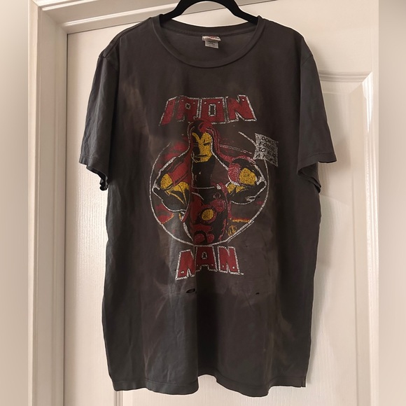 Junk food iron man distressed graphic tee size large - Picture 1 of 5